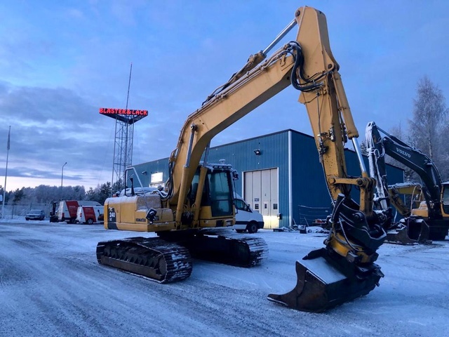 2008 Komatsu PC240LC-8K Track Excavator 2008 Komatsu PC240LC-8K Track Excavator