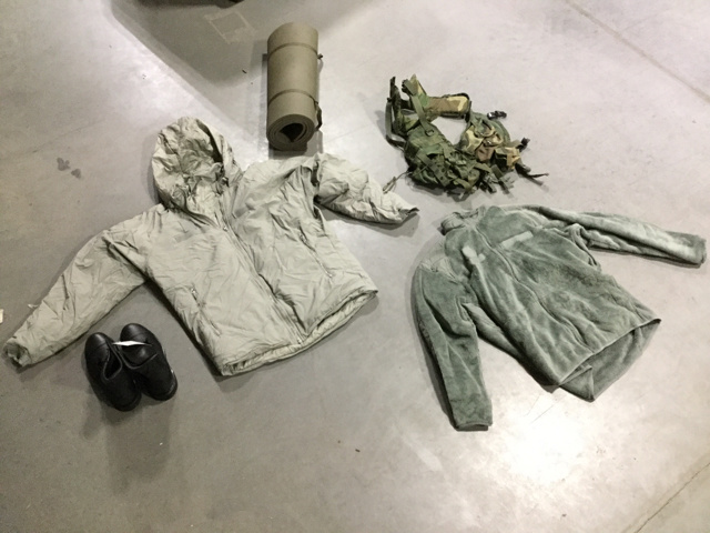 (10) Pairs of Men's Safety Boots, (13) Cold Weather Parkas & (9) Sleeping Bags (10) Pairs of Men's Safety Boots, (13) Cold Weather Parkas & (9) Sleeping Bags