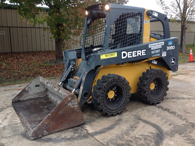 2013 John Deere 318D Skid-Steer Loader 2013 John Deere 318D Skid-Steer Loader