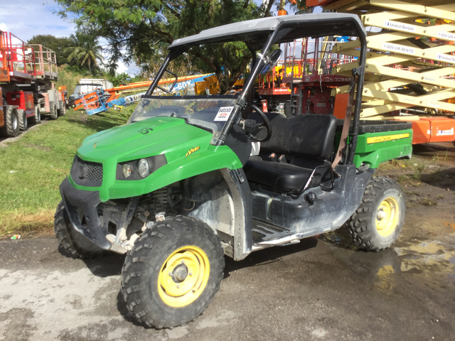 2015 John Deere Gator XUV 550 4x4 Utility Vehicle 2015 John Deere Gator XUV 550 4x4 Utility Vehicle