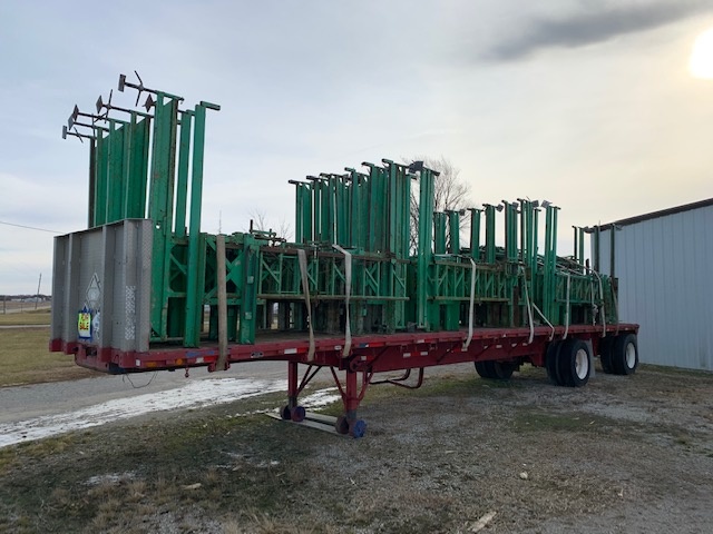 Lot of Scaffolding w/ 1987 Dorsey T/A Flatbed Trailer Lot of Scaffolding w/ 1987 Dorsey T/A Flatbed Trailer