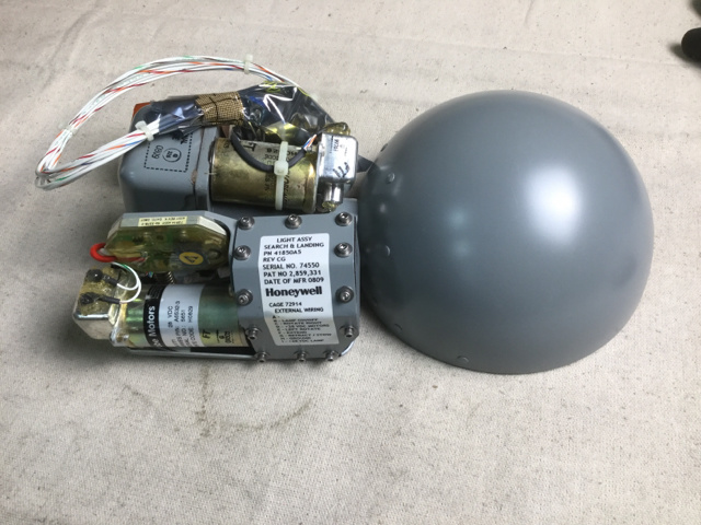 (5) Honeywell 41850A5 Search & Landing Lights (5) Honeywell 41850A5 Search & Landing Lights