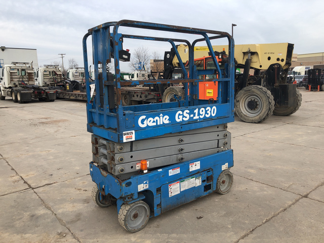 2013 Genie GS-1930 Electric Scissor Lift