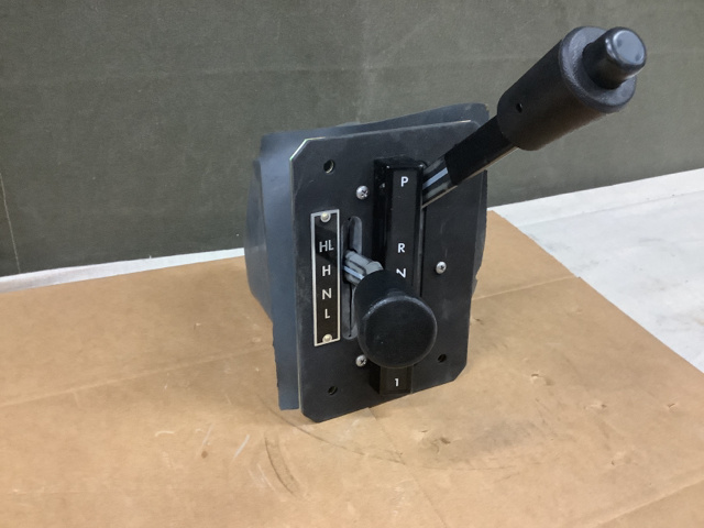 (24) Fluid Filter Elements, (3) Exhaust Pipe Flanges & Assorted Parts (24) Fluid Filter Elements, (3) Exhaust Pipe Flanges & Assorted Parts