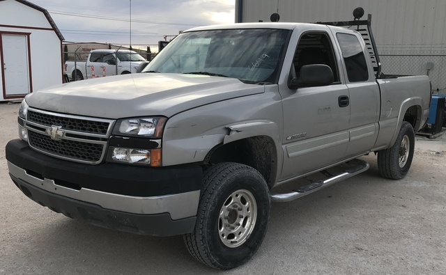 2005 Chevrolet Silverado 2500HD Extended Cab Pickup 2005 Chevrolet Silverado 2500HD Extended Cab Pickup