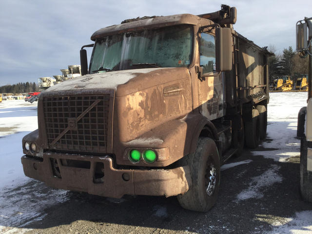 2007 Volvo VHD Tri/A Dump Truck 2007 Volvo VHD Tri/A Dump Truck