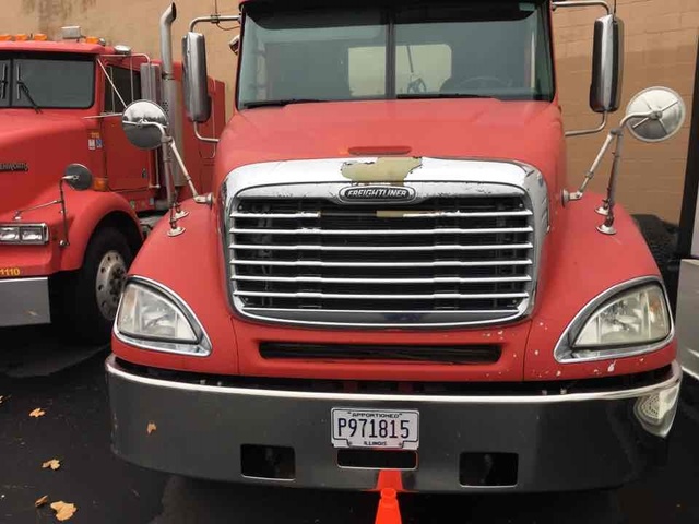 2007 Freightliner Columbia CL120 T/A Day Cab Truck Tractor 2007 Freightliner Columbia CL120 T/A Day Cab Truck Tractor