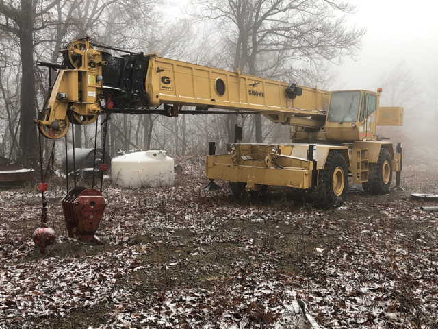 1990 Grove RT740B Rough Terrain Crane 1990 Grove RT740B Rough Terrain Crane