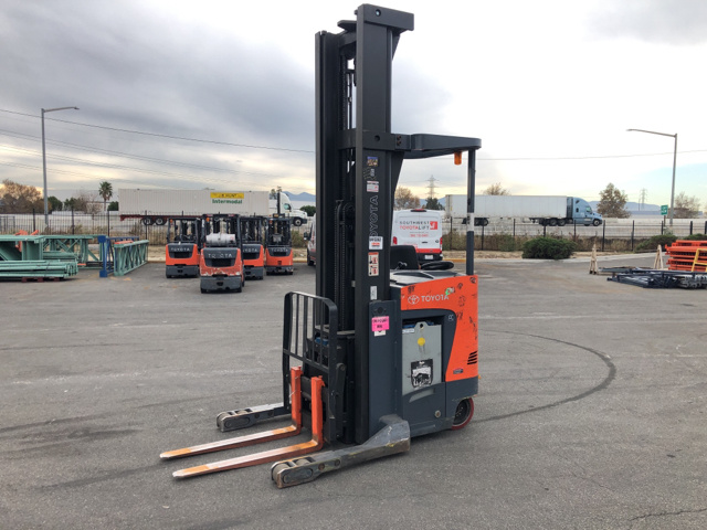 2014 Toyota 8BRU23 Electric Forklift