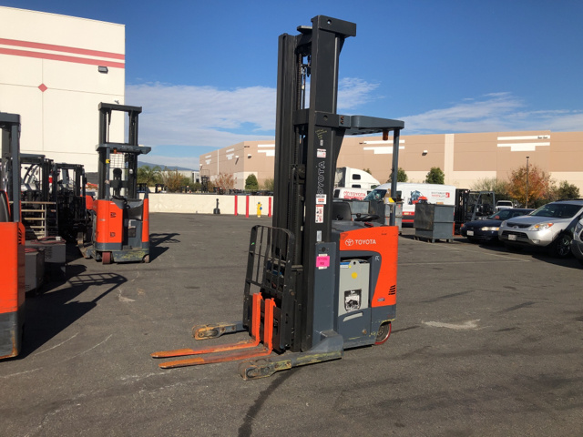 2014 Toyota 8BRU23 Electric Forklift