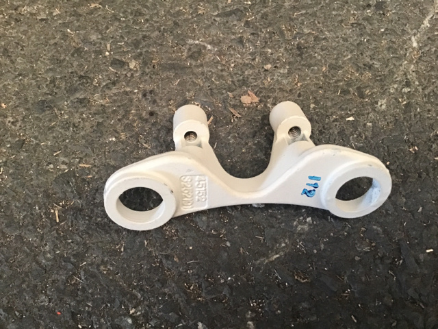 (7) Oshkosh 3252191 ABS Sensor Mounting Brackets (7) Oshkosh 3252191 ABS Sensor Mounting Brackets