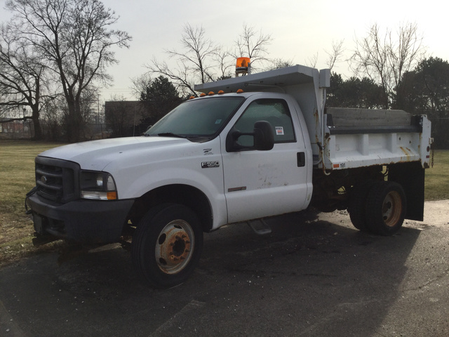 2004 Ford F-550 Super Duty S/A Dump Truck 2004 Ford F-550 Super Duty S/A Dump Truck
