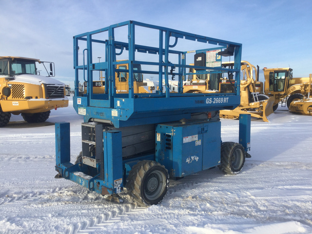 2013 (unverified) Genie GS-2669RT 4WD Diesel Scissor Lift