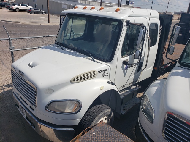 2011 Freightliner M2 106 S/A Flatbed Truck 2011 Freightliner M2 106 S/A Flatbed Truck