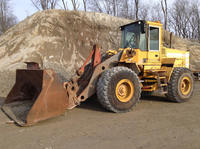 Volvo L120C Wheel Loader Volvo L120C Wheel Loader