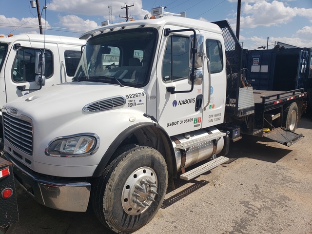 2011 Freightliner M2 106 S/A Flatbed Truck 2011 Freightliner M2 106 S/A Flatbed Truck