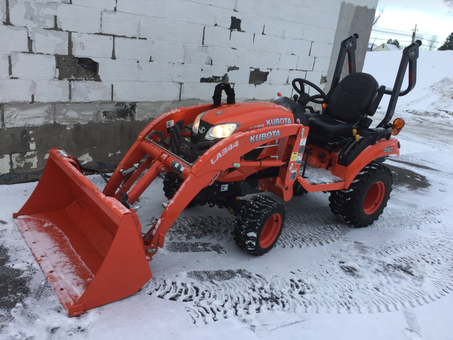 2018 Kubota BX2380 4WD Utility Tractor