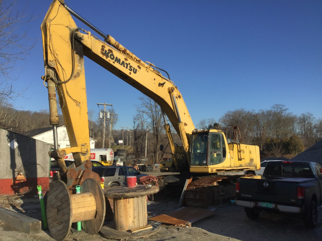 Komatsu PC600LC-6K Track Excavator Komatsu PC600LC-6K Track Excavator