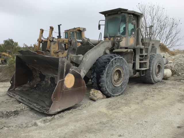 Komatsu WA500 Wheel Loader
