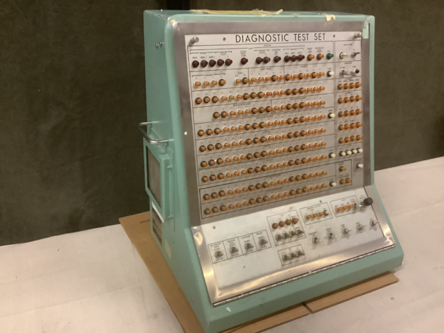 Univac 7121830-00 Maintenance Panel Univac 7121830-00 Maintenance Panel