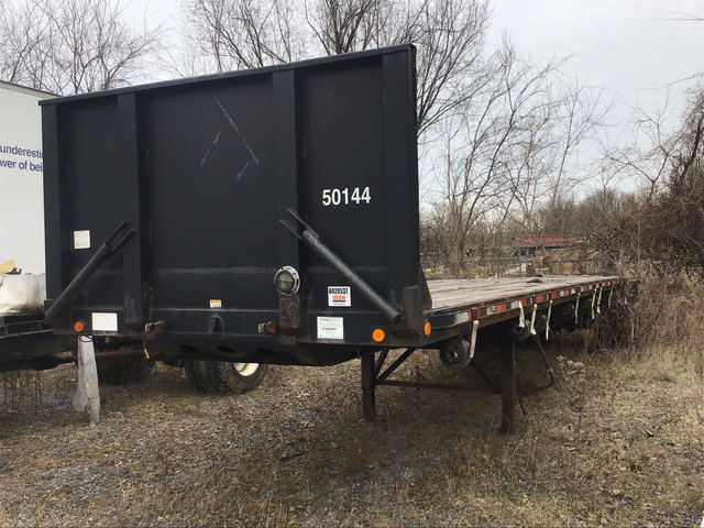 2005 Clark CFBT2005 T/A Flatbed Trailer