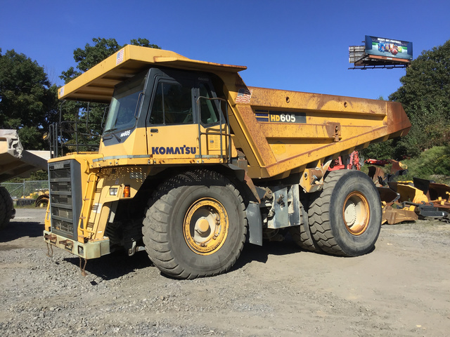 2006 Komatsu HD605-7 Off-Road End Dump Truck 2006 Komatsu HD605-7 Off-Road End Dump Truck