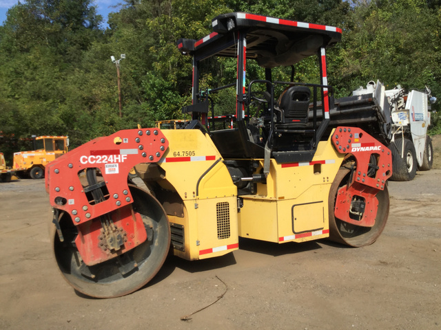 2010 Dynapac CC224HF Vibratory Double Drum Roller 2010 Dynapac CC224HF Vibratory Double Drum Roller