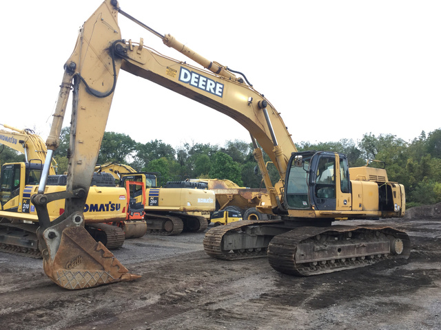 John Deere 450CLC Track Excavator John Deere 450CLC Track Excavator
