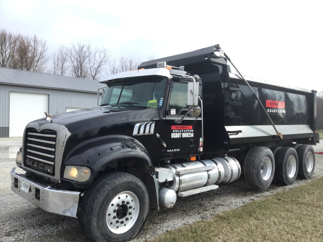 2010 Mack GU713 Tri/A Dump Truck 2010 Mack GU713 Tri/A Dump Truck
