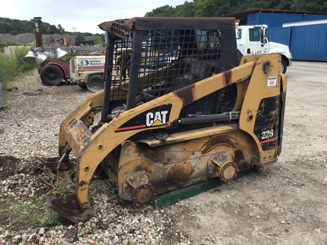 Cat 226 Skid-Steer Loader