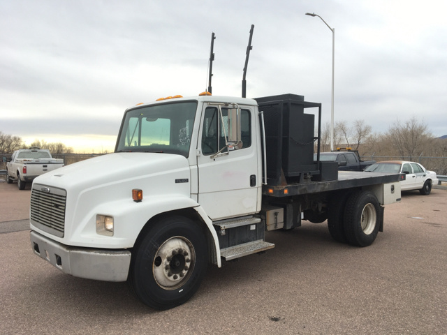 1999 Freightliner FL60 S/A Flatbed Truck 1999 Freightliner FL60 S/A Flatbed Truck