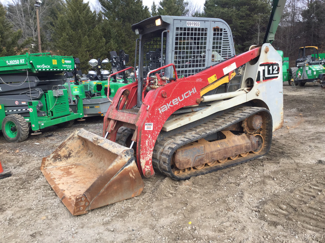 2013 Takeuchi TL12 Compact Track Loader 2013 Takeuchi TL12 Compact Track Loader