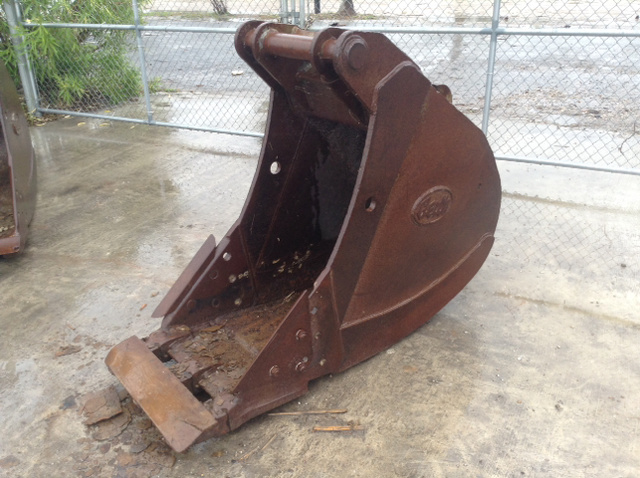 Geith 24&rdquo; Excavator Bucket