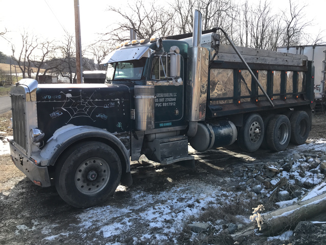 1998 Peterbilt 379 Tri/A Dump Truck 1998 Peterbilt 379 Tri/A Dump Truck