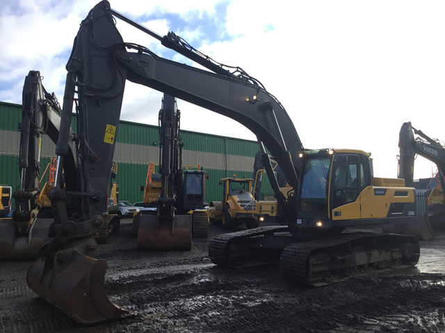 2014 Volvo EC300DL Track Excavator 2014 Volvo EC300DL Track Excavator