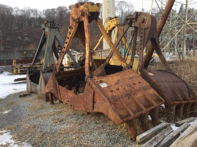 48" Clamshell Grapple