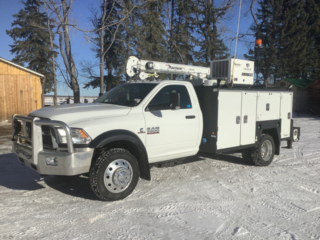 2017 (unverified) Ram 5500 4x4 Service Truck w/ Crane