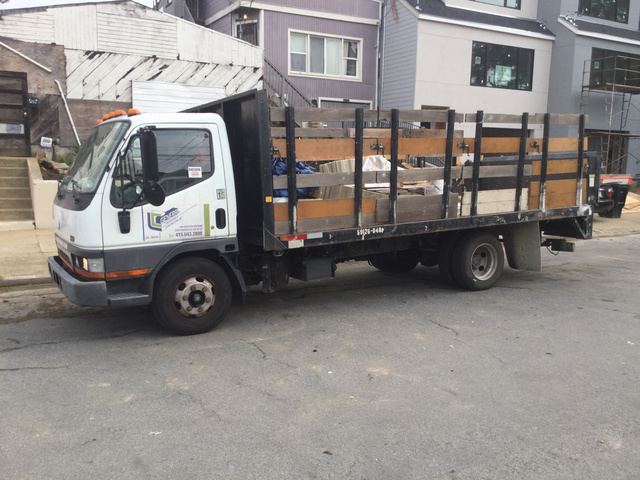 2004 Mitsubishi Fuso FE640 S/A Flatbed Truck