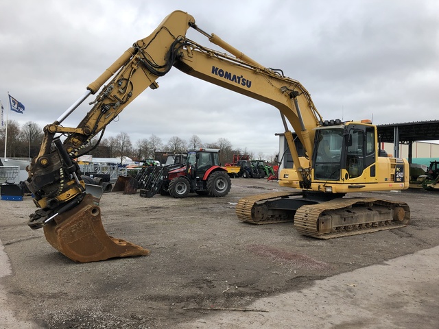 2006 Komatsu PC240NLC-8 Track Excavator 2006 Komatsu PC240NLC-8 Track Excavator