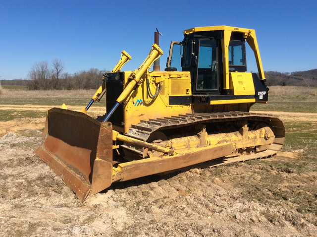 Komatsu D85P-21 Crawler Dozer Komatsu D85P-21 Crawler Dozer