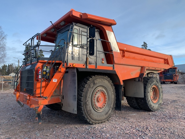 2014 Hitachi EH1100-5 Off-Road End Dump Truck 2014 Hitachi EH1100-5 Off-Road End Dump Truck