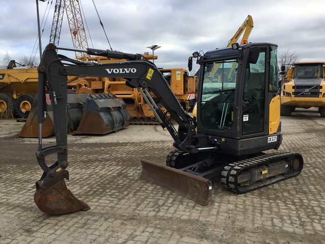 2016 Volvo ECR35D Mini Excavator 2016 Volvo ECR35D Mini Excavator