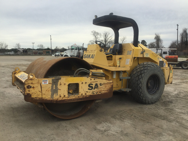 2006 Sakai SV510 Vibratory Single Drum Compactor 2006 Sakai SV510 Vibratory Single Drum Compactor