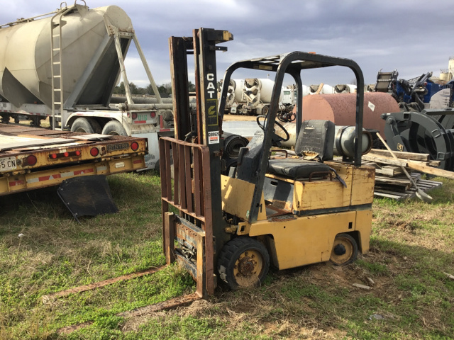 Cat GC25 Cushion Tire Forklift