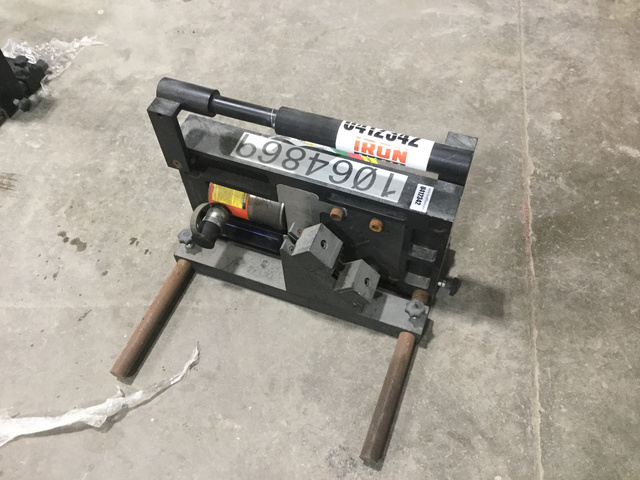 Lot of (1) Edwards Strut Pro & (2) Wilton Strut Cutters Lot of (1) Edwards Strut Pro & (2) Wilton Strut Cutters