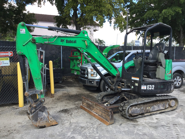 2013 Bobcat E32M Mini Excavator