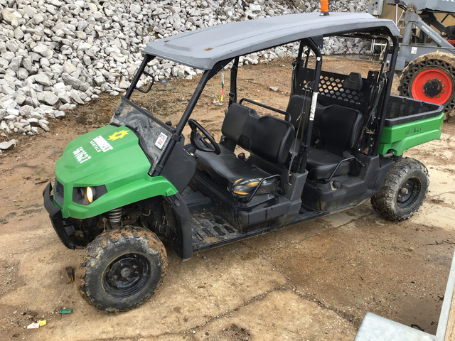 2013 John Deere 550 S4 XUV 4x4 Utility Vehicle 2013 John Deere 550 S4 XUV 4x4 Utility Vehicle