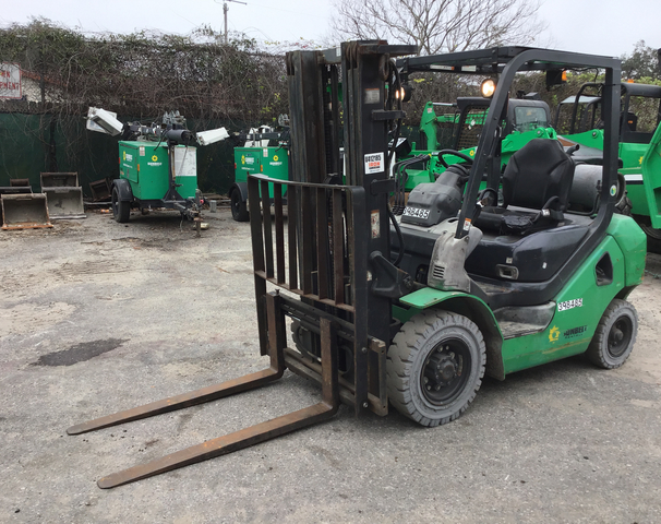 2012 Komatsu FG25T-16 Pneumatic Tire Forklift 2012 Komatsu FG25T-16 Pneumatic Tire Forklift