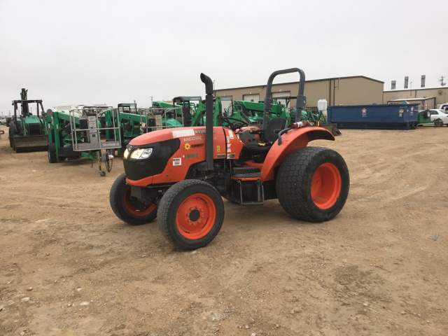 2014 Kubota M6060D 4WD Tractor 2014 Kubota M6060D 4WD Tractor
