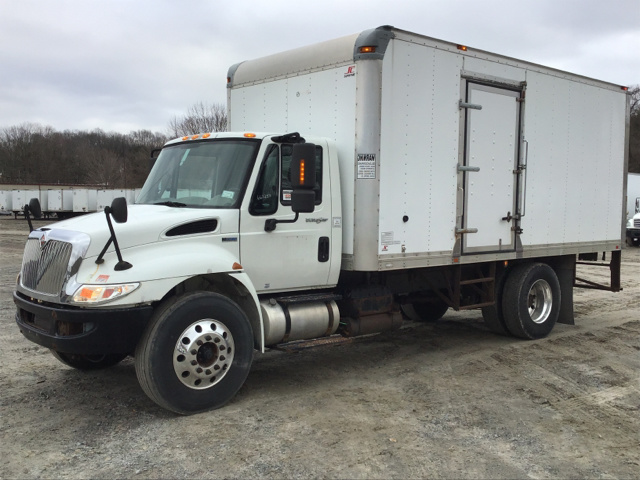 2013 International 4300 SBA 4X2 Van Truck